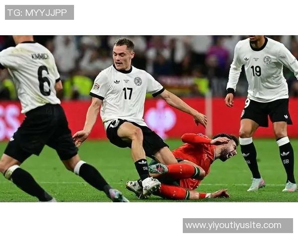 内维尔批评维尔茨比赛理解幼稚强调其跑位糟糕与过度参与防守问题